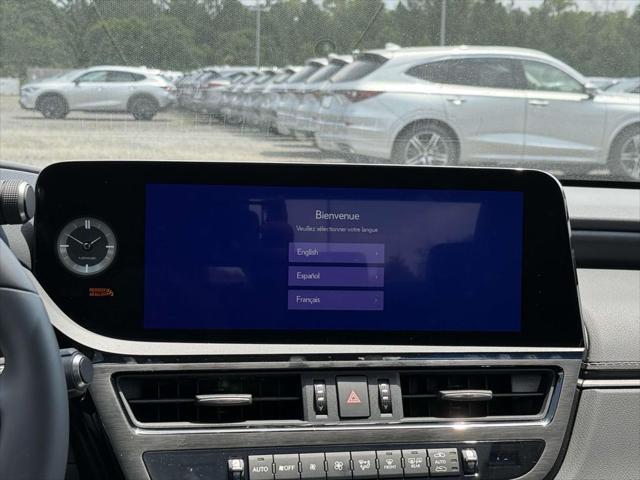 new 2025 Lexus ES 300h car