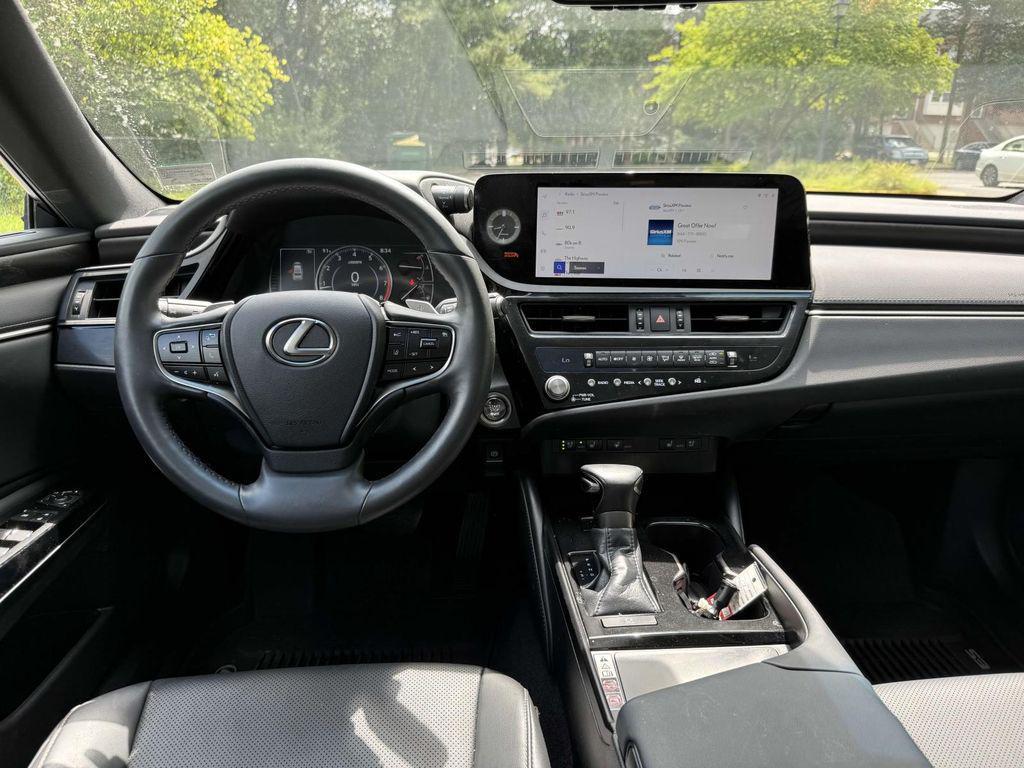 used 2023 Lexus ES 250 car, priced at $35,177
