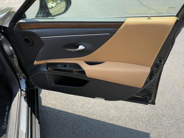 used 2023 Lexus ES 350 car, priced at $47,700