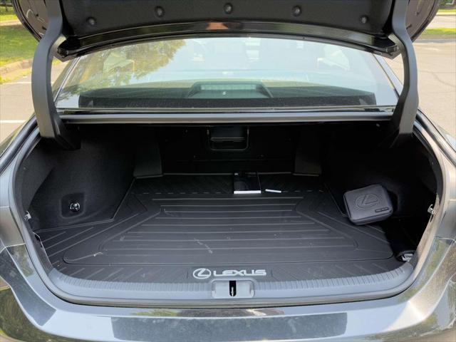 used 2023 Lexus ES 350 car, priced at $47,700
