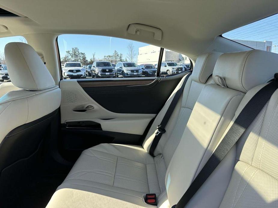 used 2025 Lexus ES 300h car, priced at $52,900