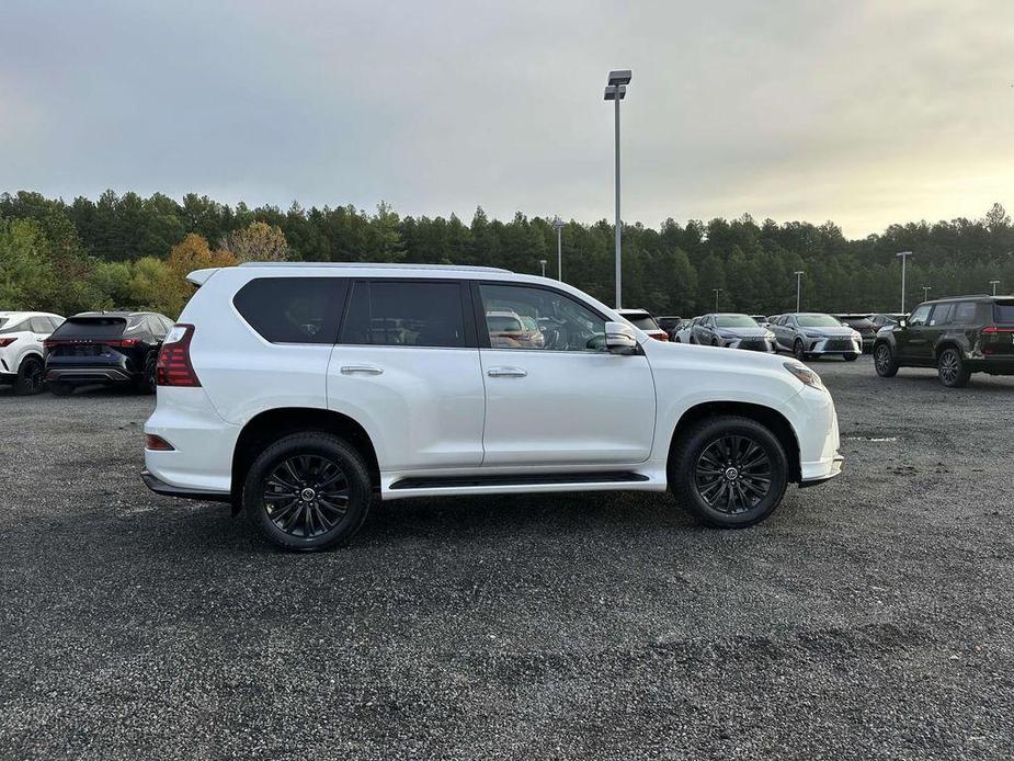 used 2022 Lexus GX 460 car, priced at $53,900