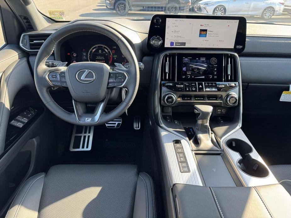 new 2024 Lexus LX 600 car