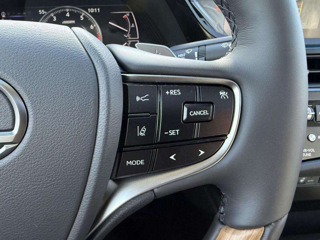 new 2025 Lexus ES 350 car, priced at $56,579