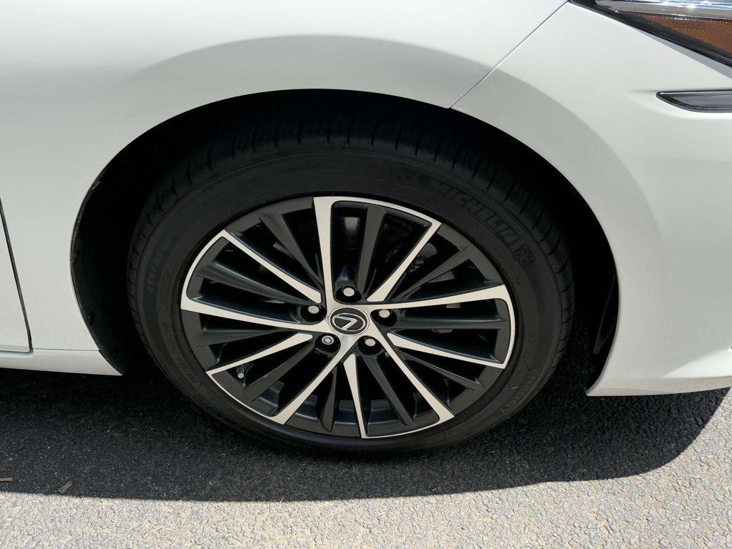 used 2024 Lexus ES 300h car, priced at $44,350