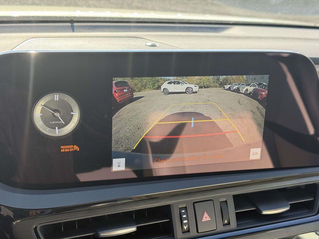 new 2025 Lexus ES 300h car, priced at $49,594