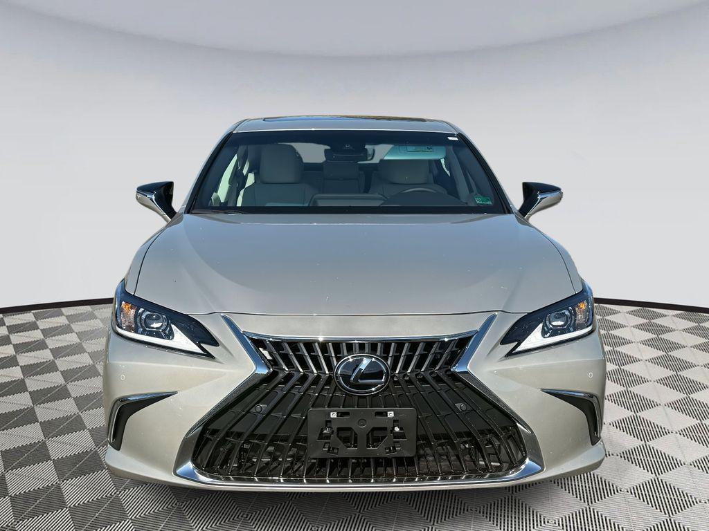 new 2025 Lexus ES 300h car, priced at $49,594