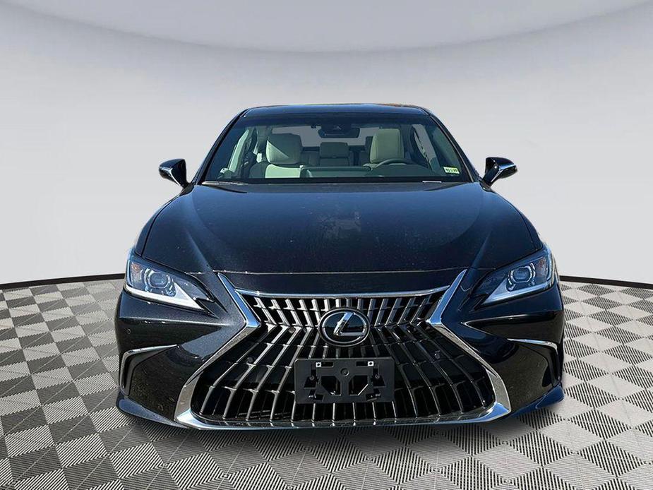 new 2025 Lexus ES 300h car