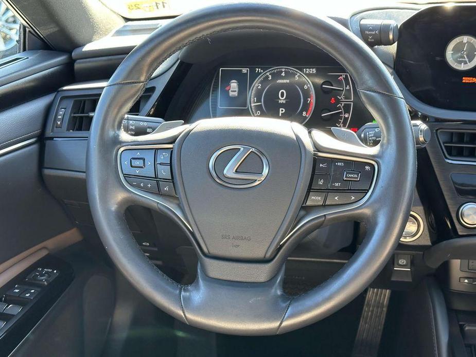 used 2022 Lexus ES 350 car, priced at $39,900