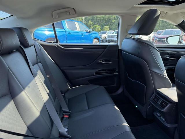 used 2022 Lexus ES 350 car, priced at $40,900