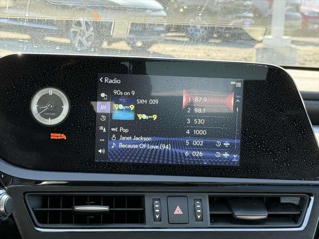 used 2022 Lexus ES 350 car, priced at $40,900