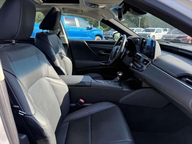 used 2022 Lexus ES 350 car, priced at $40,900