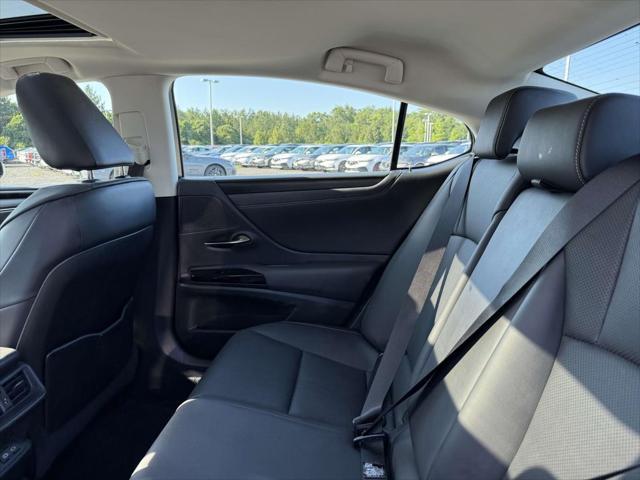 used 2022 Lexus ES 350 car, priced at $40,900