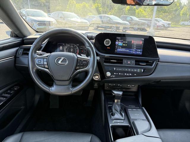 used 2022 Lexus ES 350 car, priced at $40,900