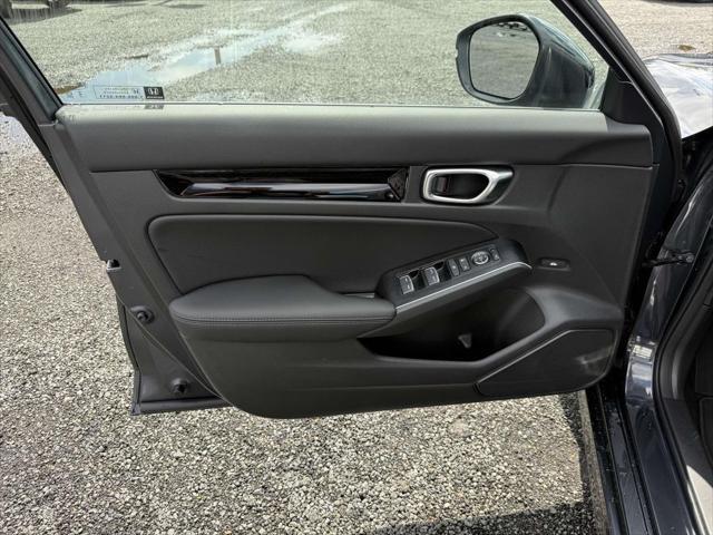 used 2025 Honda Civic Hybrid car, priced at $32,700