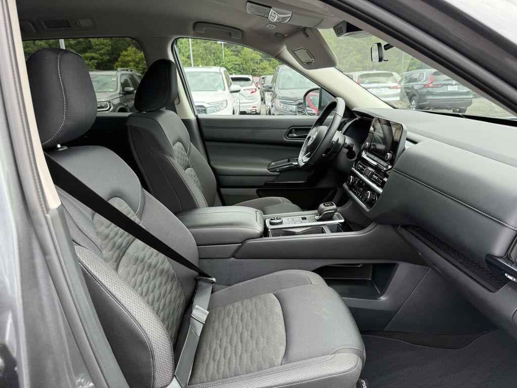 used 2025 Nissan Pathfinder car, priced at $33,377
