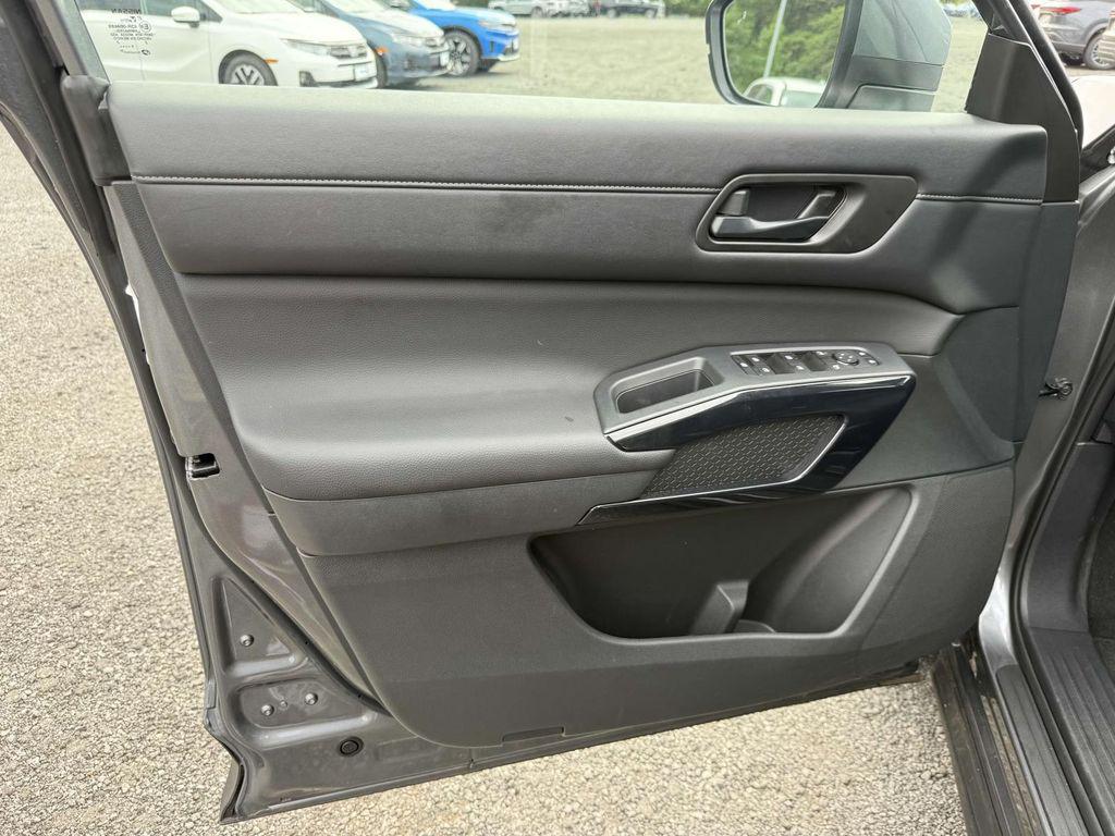 used 2025 Nissan Pathfinder car, priced at $33,377