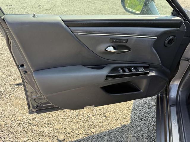 used 2023 Lexus ES 350 car, priced at $42,700