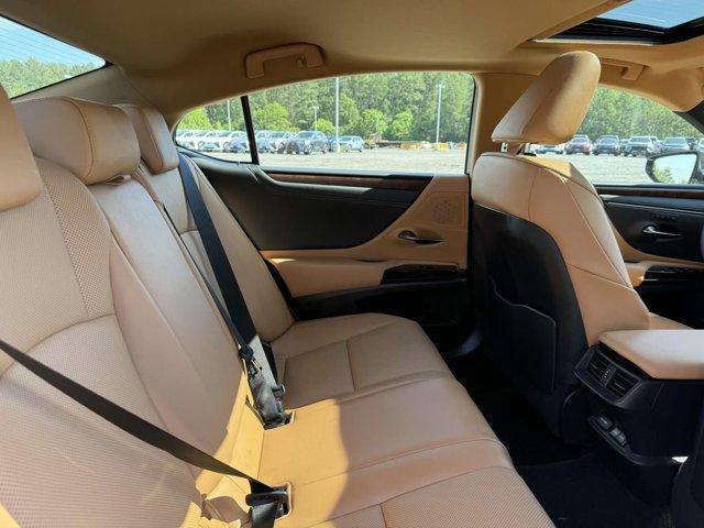 used 2022 Lexus ES 300h car, priced at $41,900