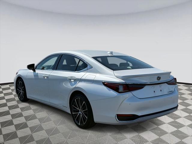 used 2022 Lexus ES 300h car, priced at $41,900