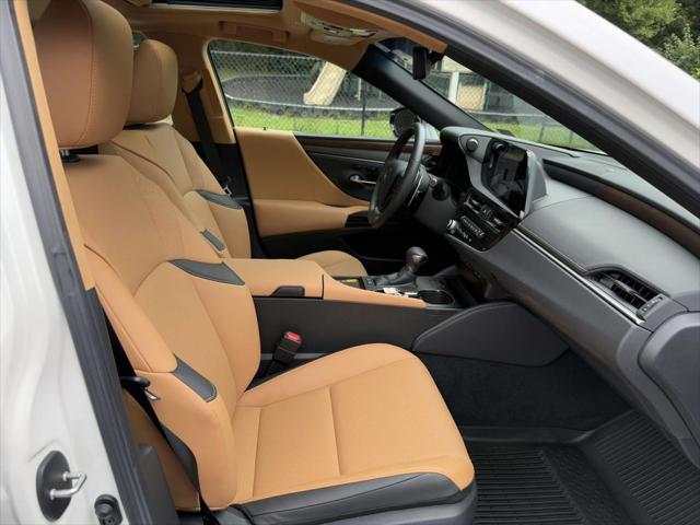 used 2025 Lexus ES 300h car, priced at $47,500