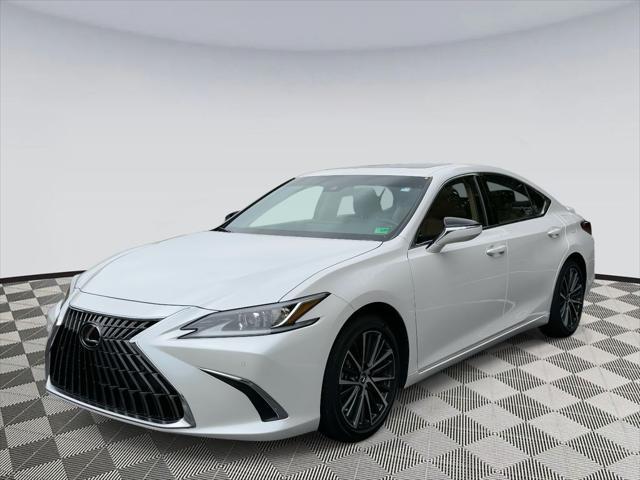 used 2025 Lexus ES 300h car, priced at $47,500