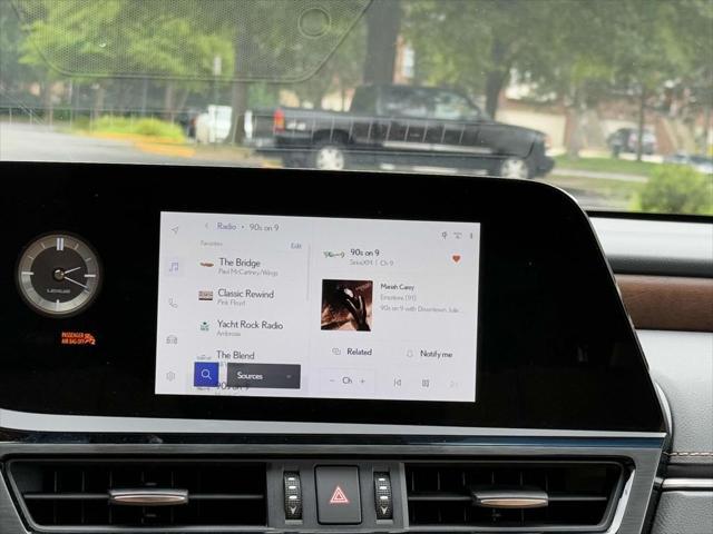 used 2025 Lexus ES 300h car, priced at $47,500