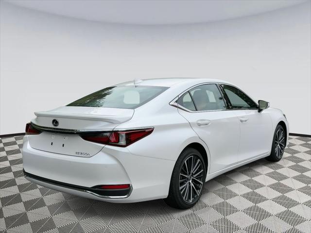 used 2025 Lexus ES 300h car, priced at $47,500