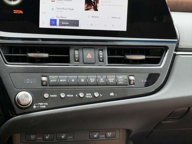used 2025 Lexus ES 300h car, priced at $47,500