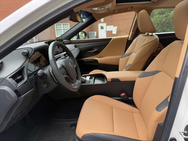 used 2025 Lexus ES 300h car, priced at $47,500