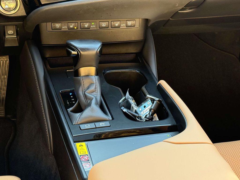 used 2024 Lexus ES 300h car, priced at $47,900