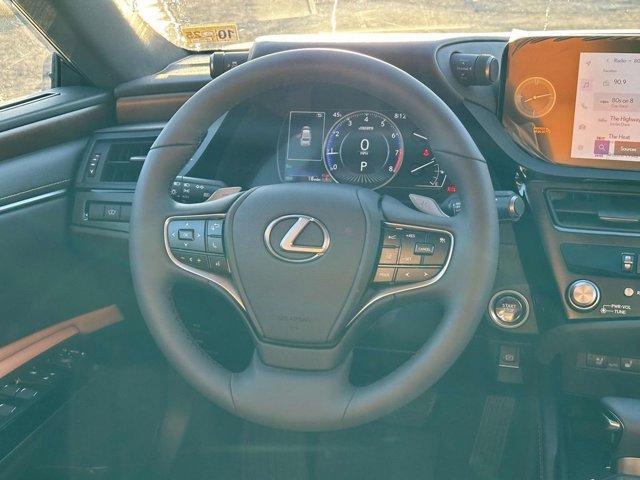 used 2025 Lexus ES 350 car, priced at $50,900