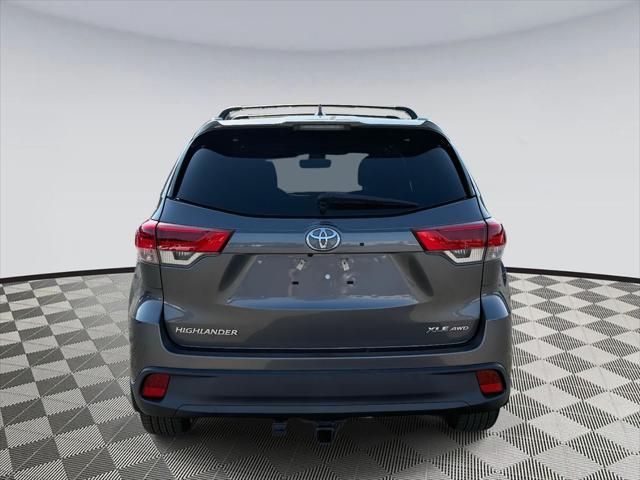 used 2019 Toyota Highlander car, priced at $31,900