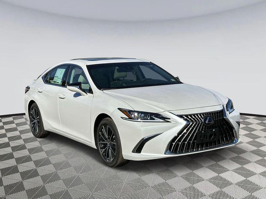 new 2025 Lexus ES 300h car