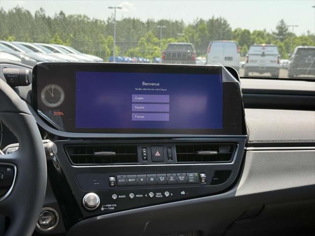 new 2025 Lexus ES 300h car, priced at $50,204