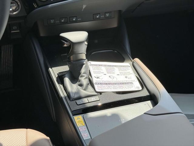 new 2025 Lexus ES 300h car, priced at $50,204