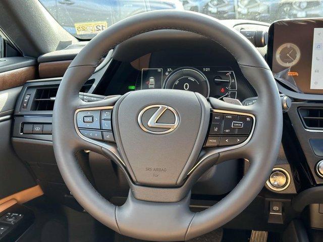 used 2025 Lexus ES 300h car, priced at $49,700