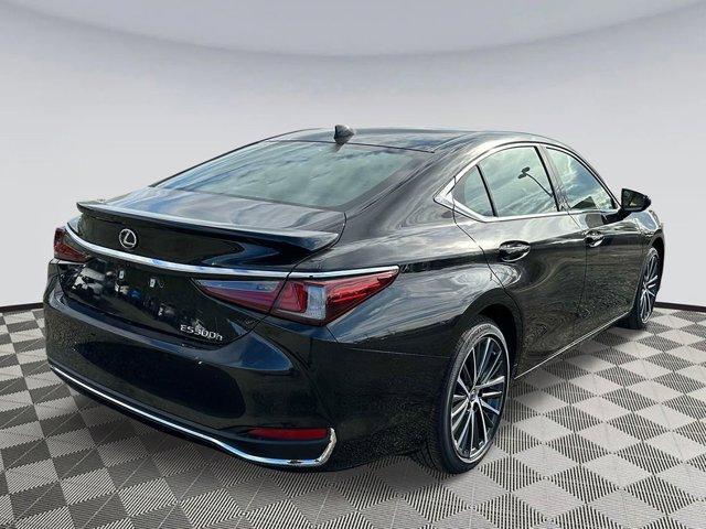 used 2025 Lexus ES 300h car, priced at $49,700