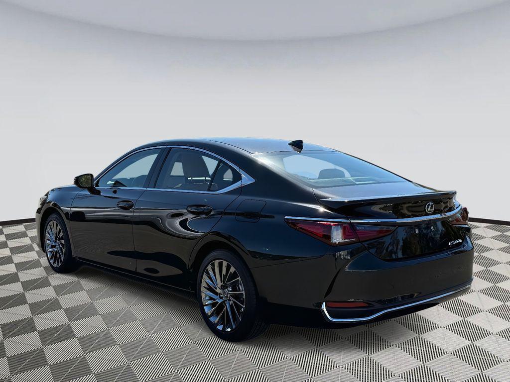 used 2025 Lexus ES 300h car, priced at $51,900