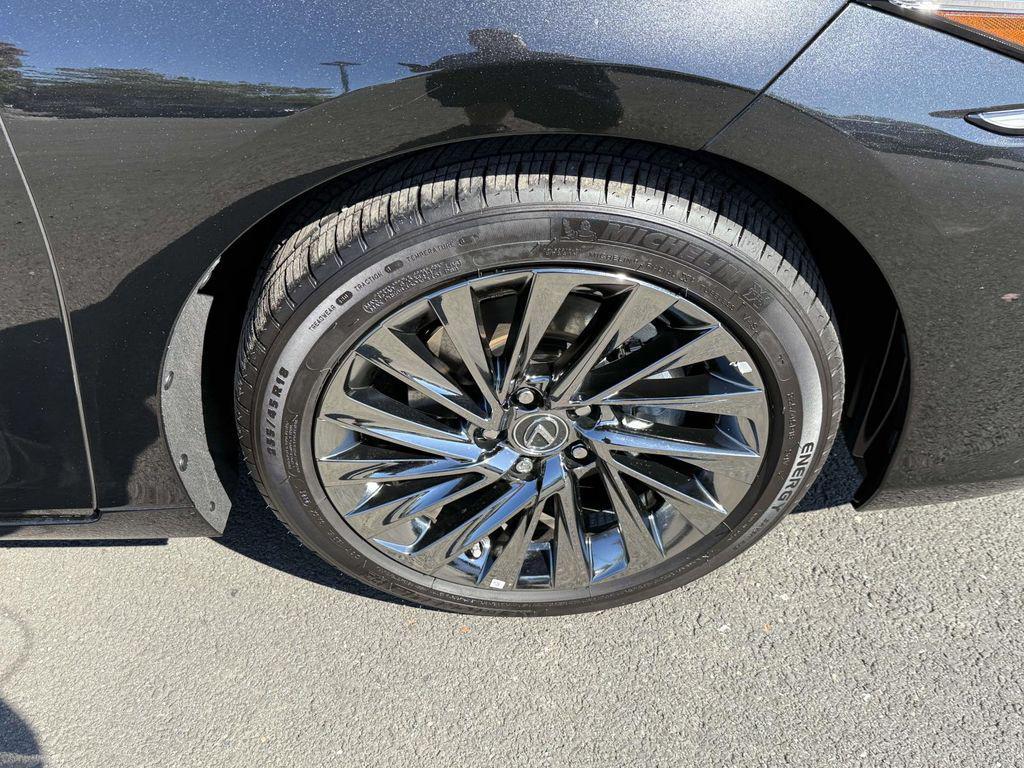 used 2025 Lexus ES 300h car, priced at $51,900