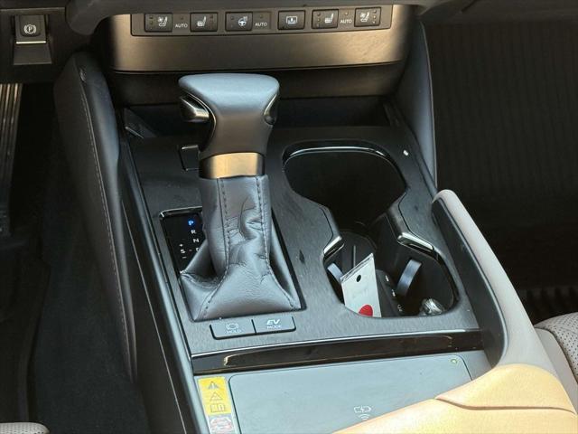 used 2025 Lexus ES 300h car, priced at $52,900