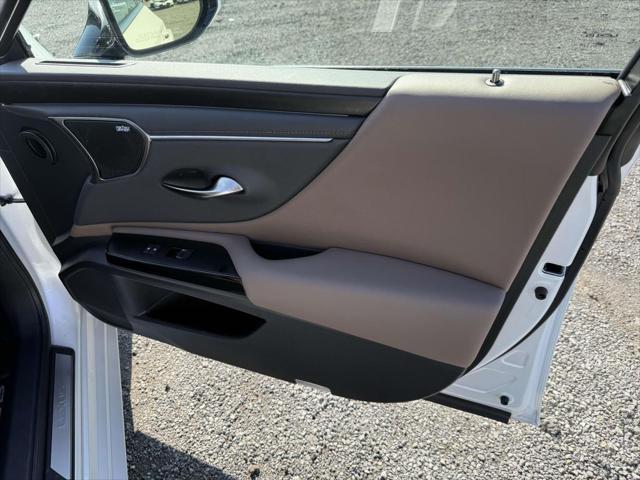 used 2025 Lexus ES 300h car, priced at $52,900