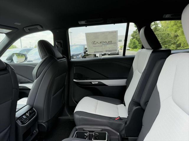 new 2025 Lexus TX 500h car, priced at $72,520