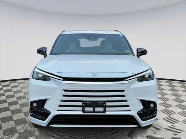new 2025 Lexus TX 500h car, priced at $72,520