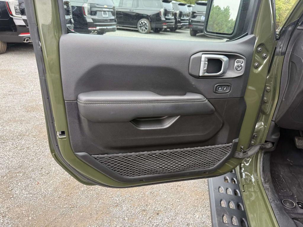 used 2021 Jeep Gladiator car, priced at $42,900