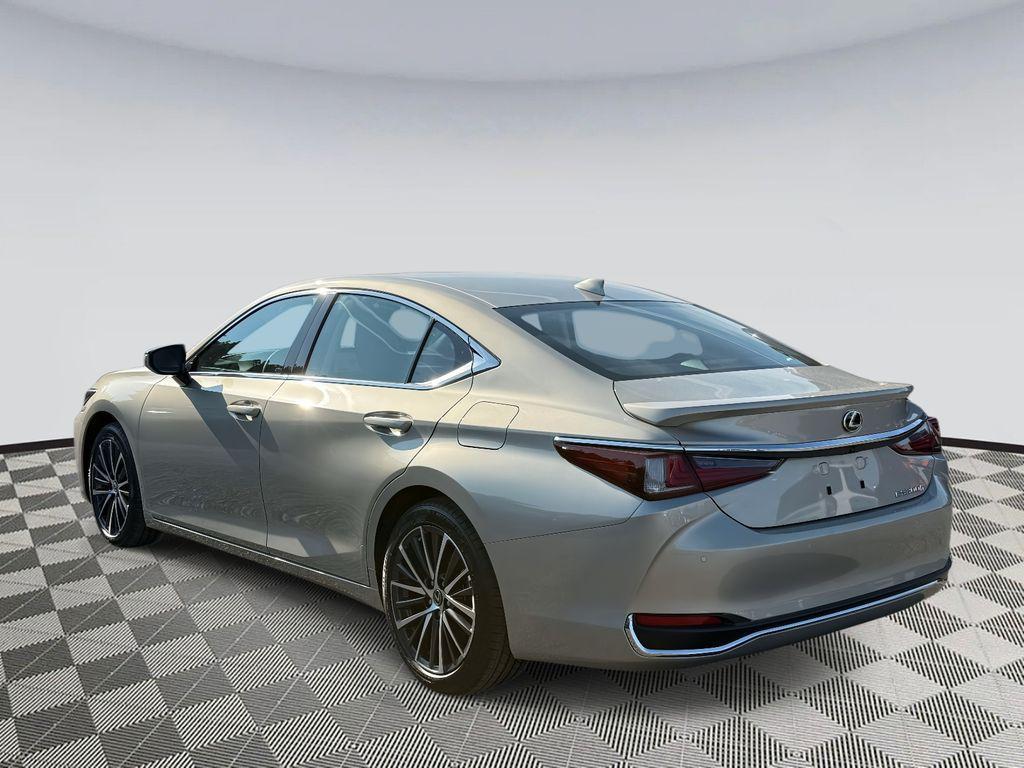 used 2025 Lexus ES 300h car, priced at $48,900
