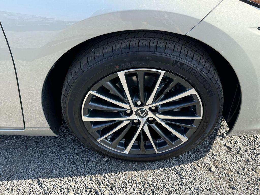 used 2025 Lexus ES 300h car, priced at $48,900