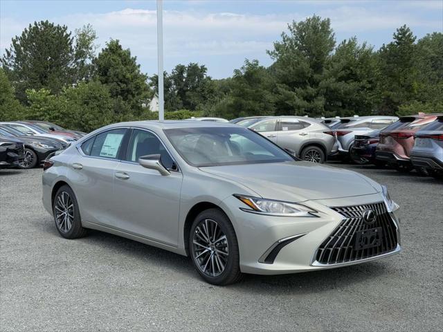 new 2025 Lexus ES 300h car, priced at $50,525
