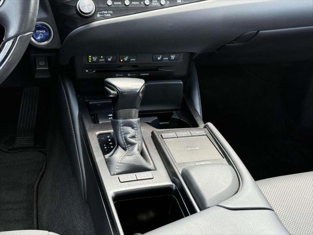 used 2021 Lexus ES 300h car, priced at $30,900