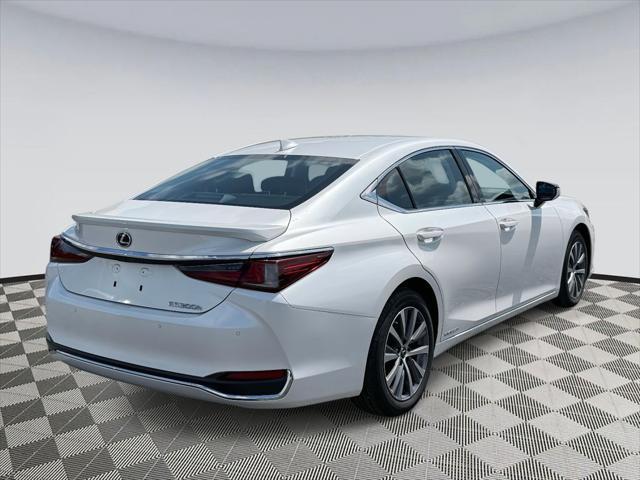 used 2021 Lexus ES 300h car, priced at $30,900